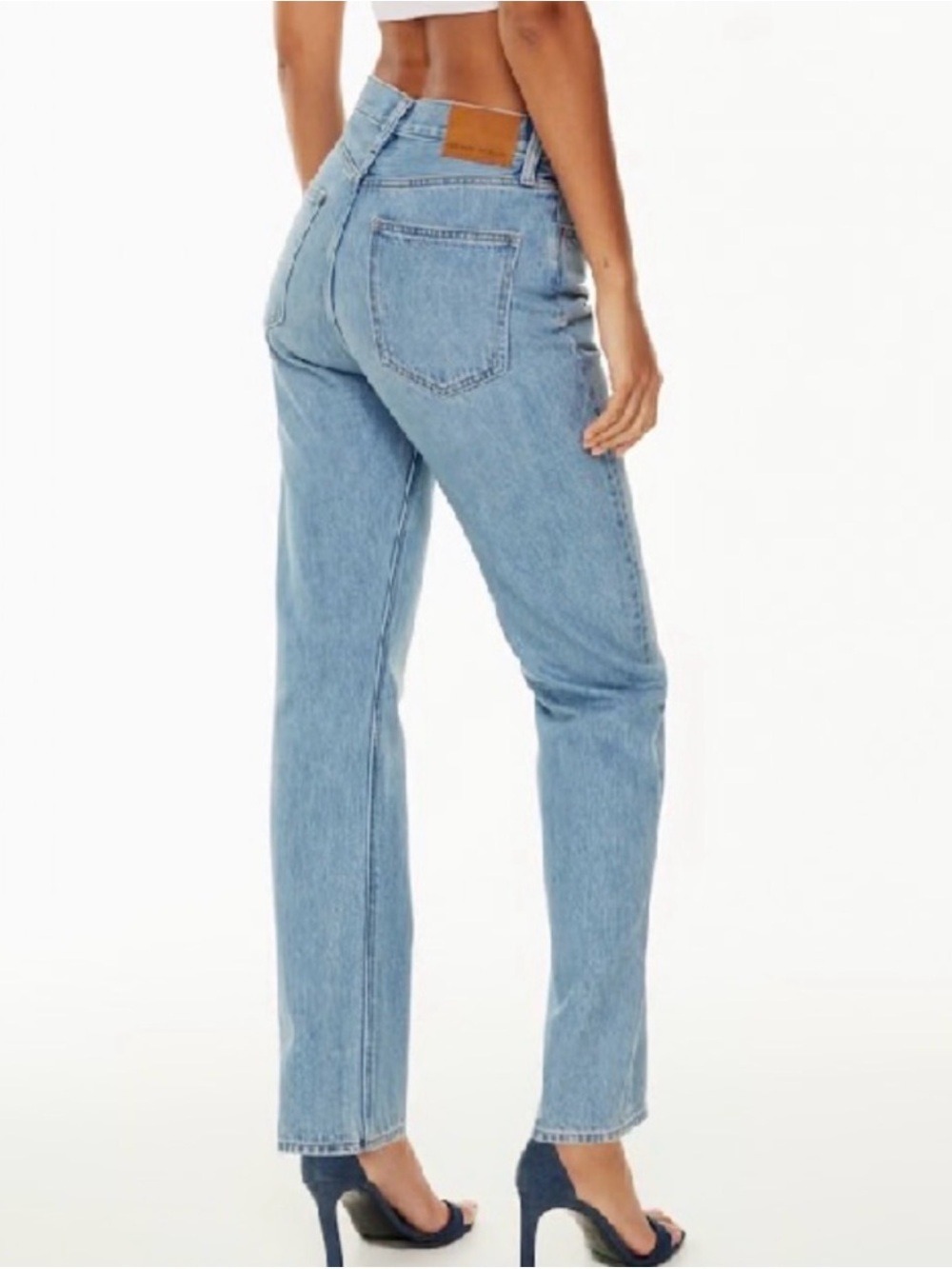 Aritzia Denim Forum The 90s cinched HiRise Straight leg jeans 28in waist cotton - Picture 2 of 16